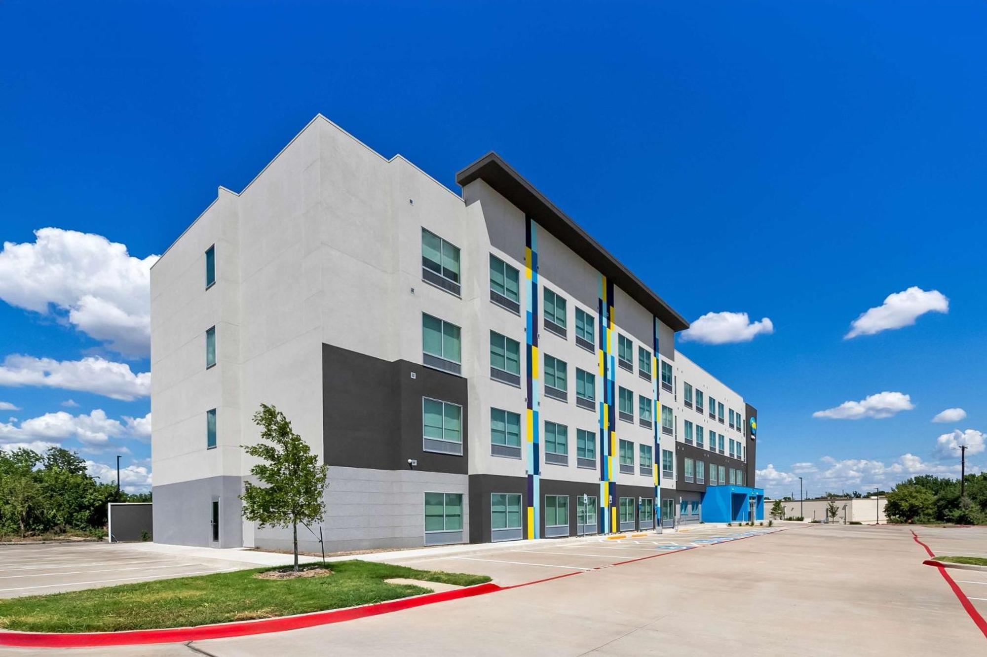 ホテル Tru By Hilton Plano Hwy 75 エクステリア 写真